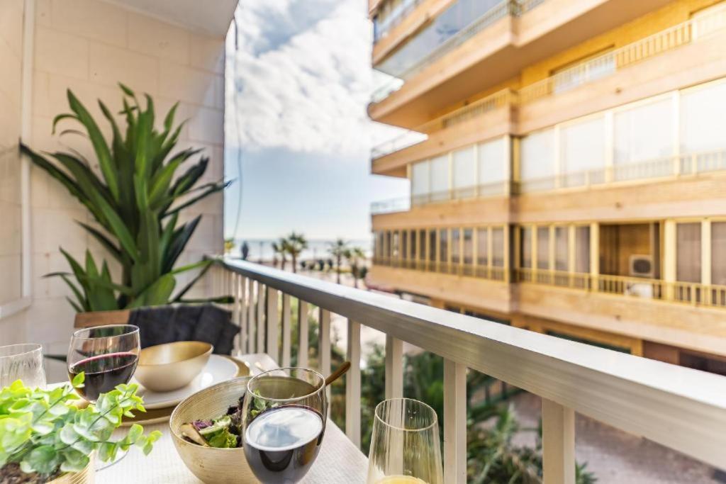 Seaside Boutique Apartment Фуэнхирола Экстерьер фото