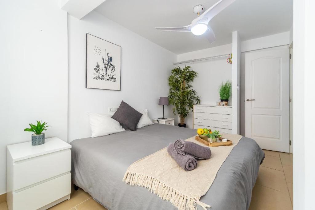 Seaside Boutique Apartment Фуэнхирола Экстерьер фото