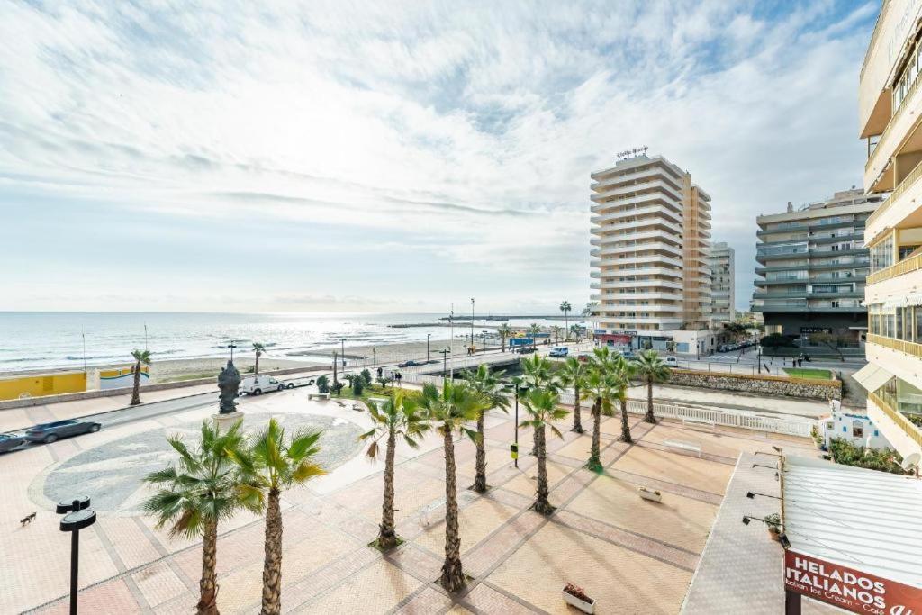 Seaside Boutique Apartment Фуэнхирола Экстерьер фото